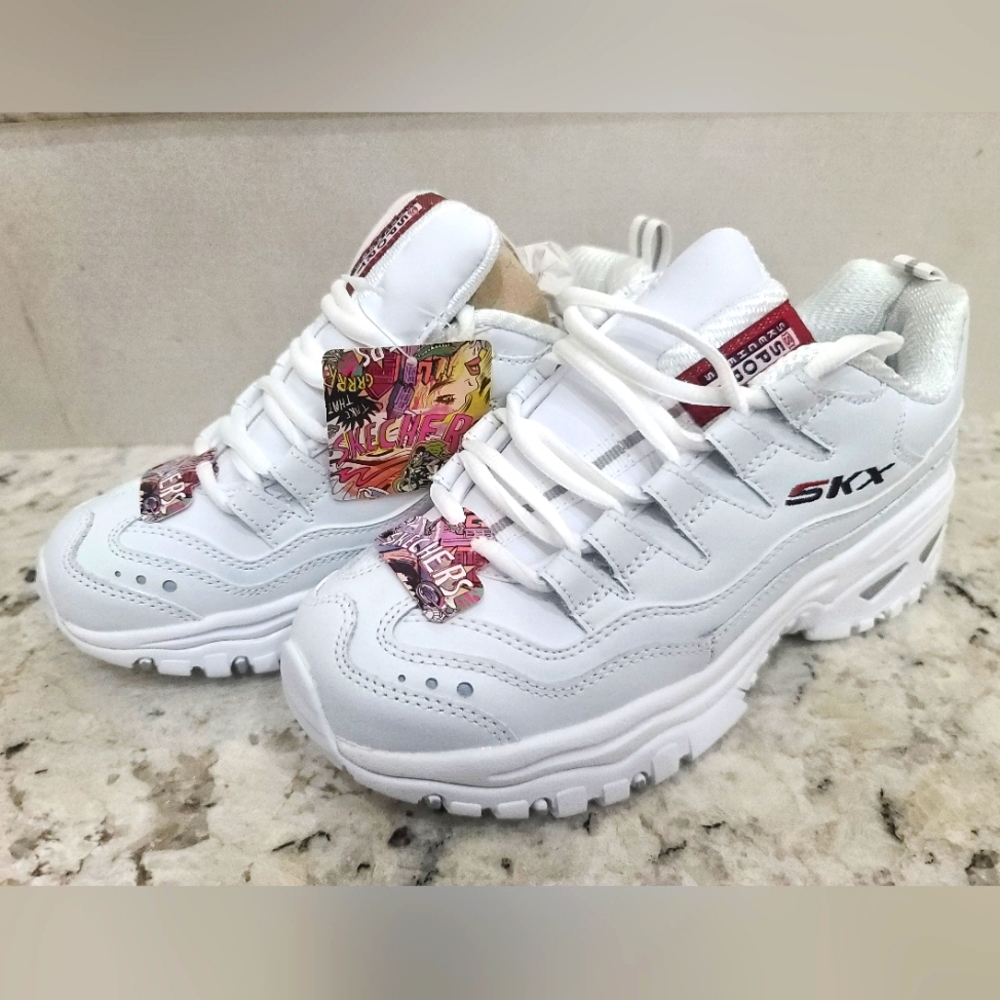 Skechkers white sneakers